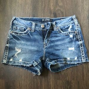 NWOT Silver brand blue jean shorts